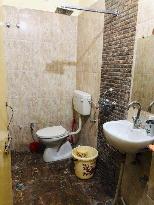 The Emerald House Варанасі Екстер'єр фото
